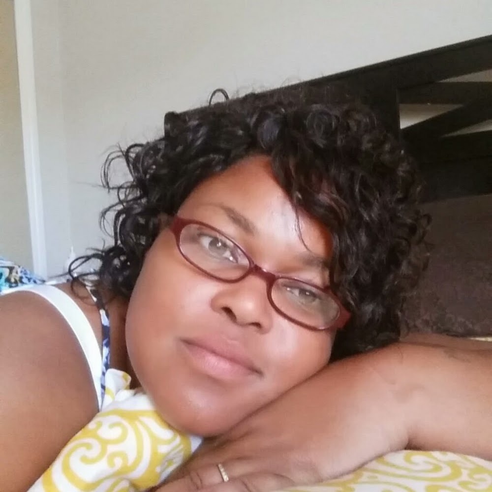 Meet your Posher, Ebonee